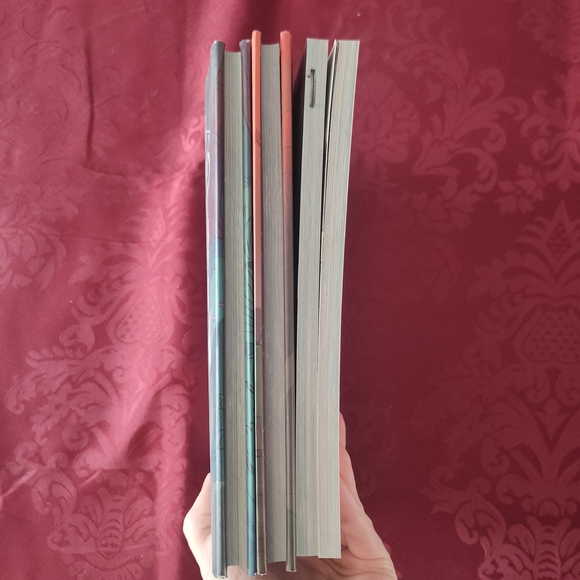 Dragon Kingdom Comic Book Set - Picture 4 of 4